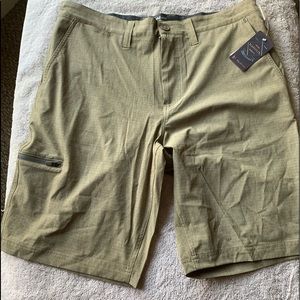 Flag and Anthem Madeflex Shorts. Gray. Size 32.
